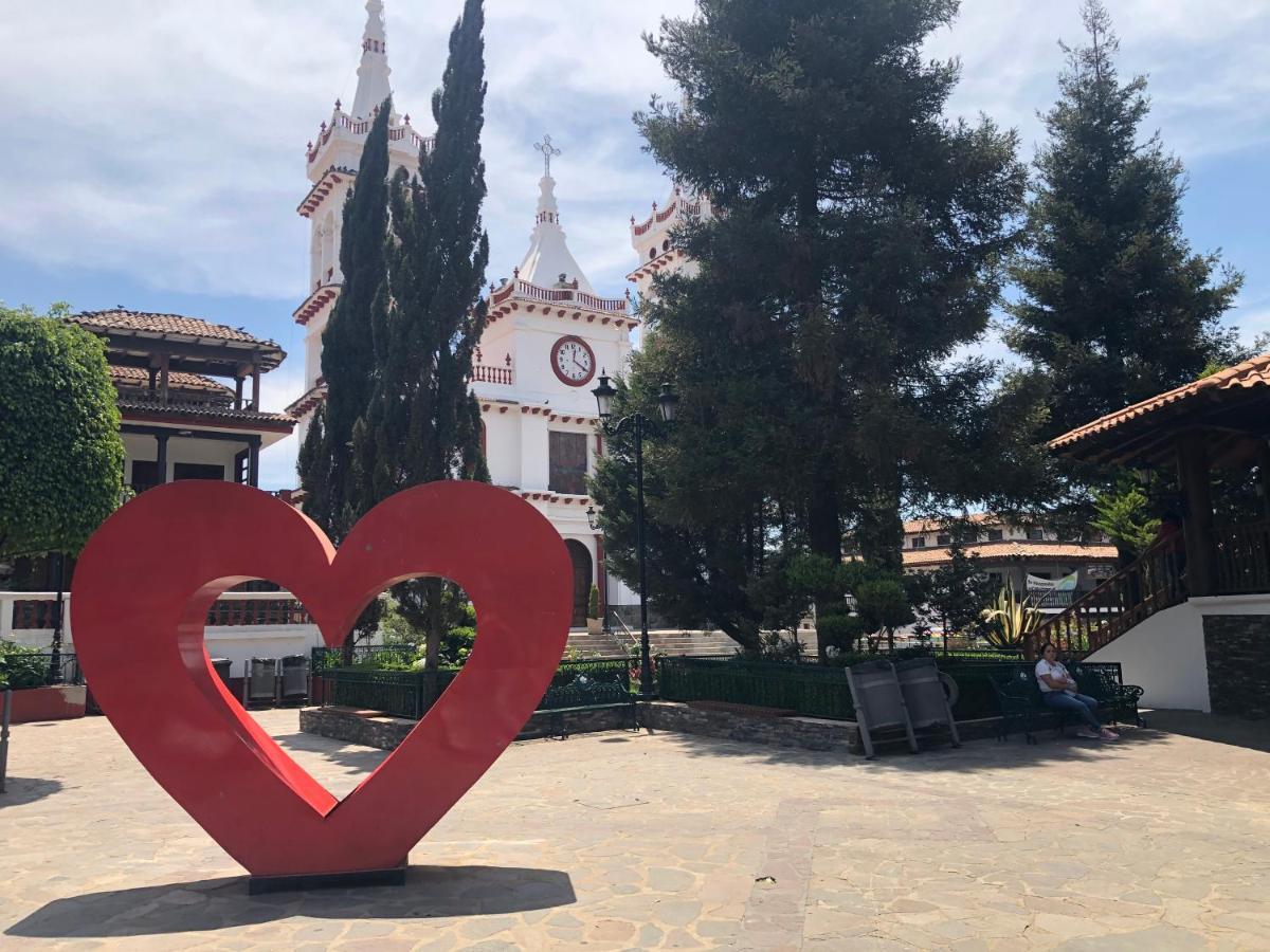Hotel Quinta Angelica Мазамитла Экстерьер фото